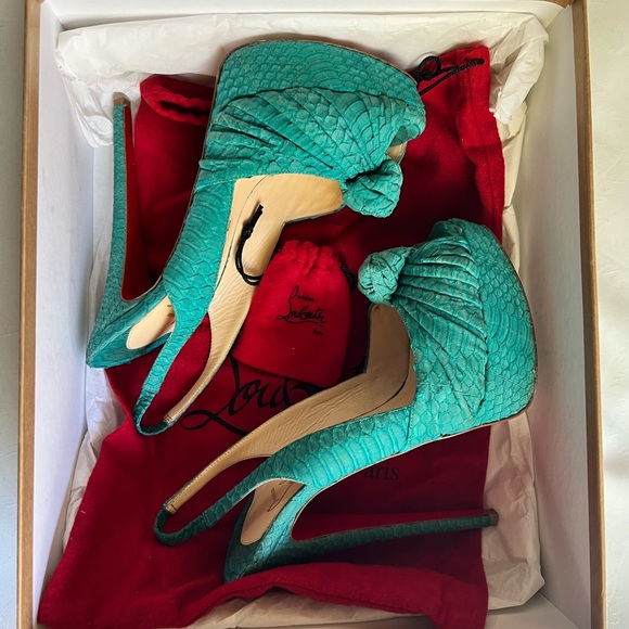 SALE!!! Christian Louboutin turquoise peep toe, size 37 1/2 - Picture 12 of 13